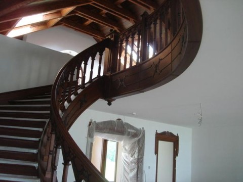 Изготовление лестниц из массива