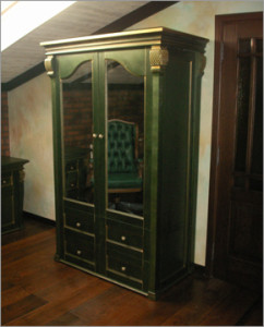 Шкафы и комоды