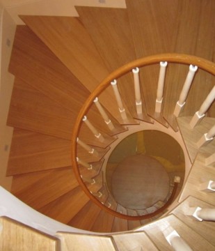 Купить деревянные ступени для лестницы в Минске