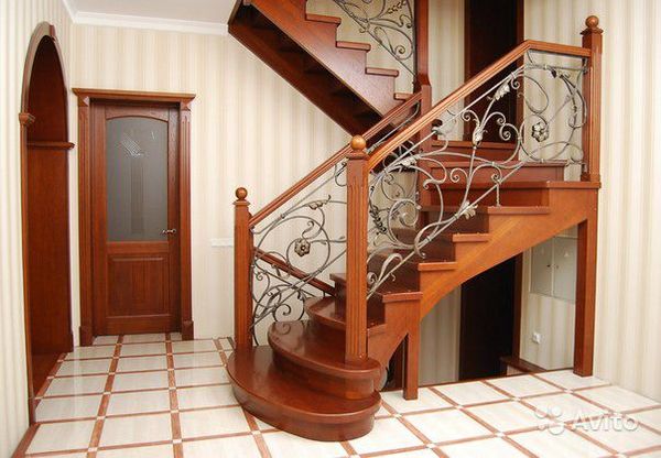 Лестницы из массива ценных пород дерева